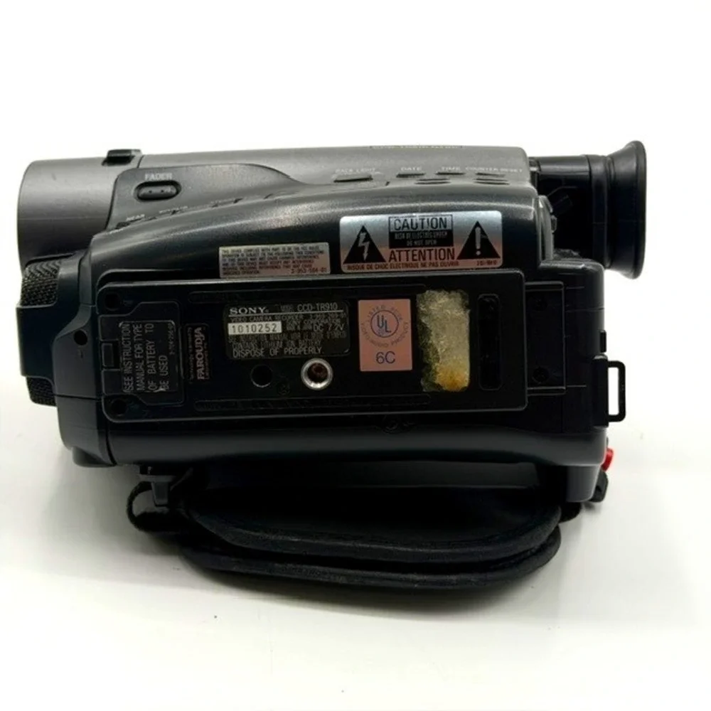 Sony Handycam Video Hi8 CCD-TR910 Camcorder 30x Digital Zoom PARTS ONLY